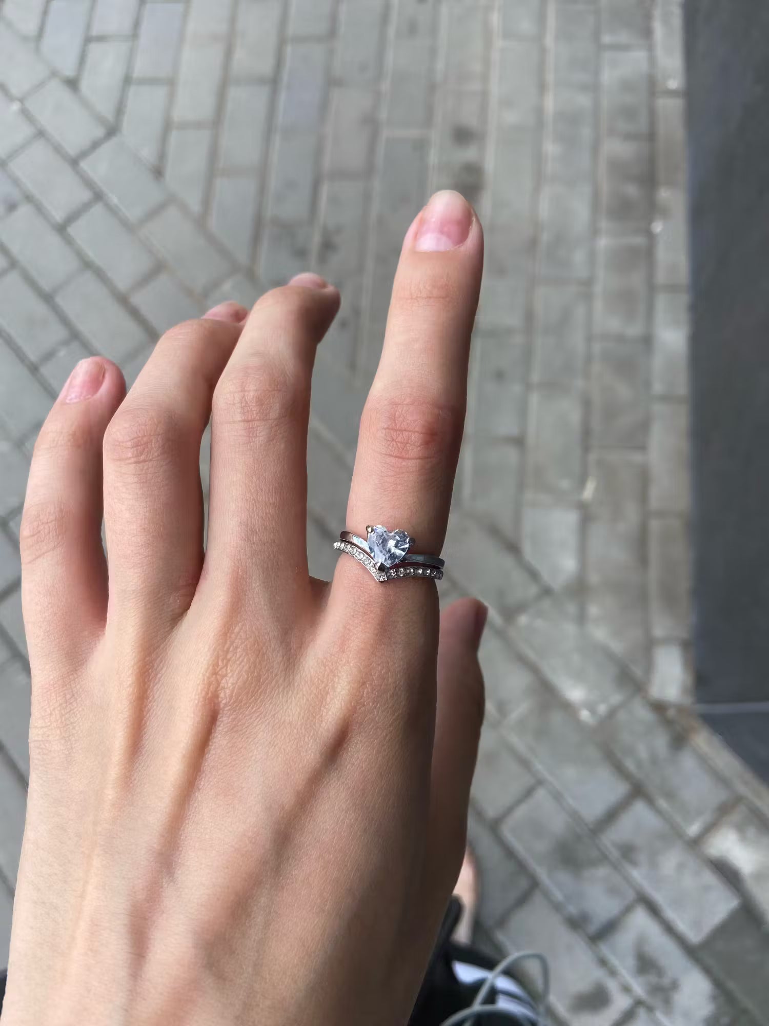 Loffita HeartGlow Zircon Ring
