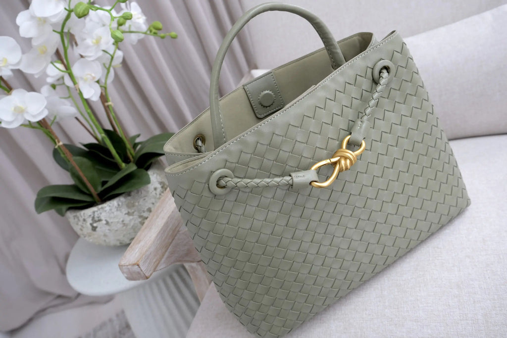 Élan Woven Luxe Bag